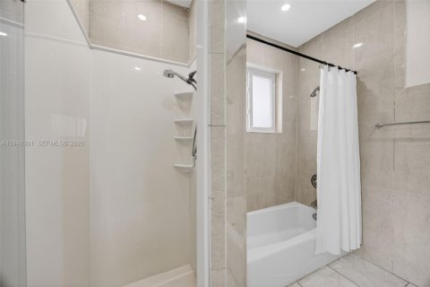 Casa en venta en Homestead, Florida, 3 dormitorios, 123.28 m2 № 2002747 - foto 18