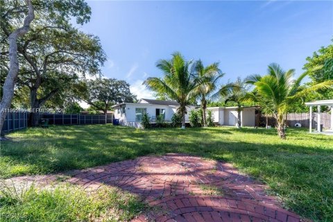 Villa ou maison à louer à North Miami, Floride: 2 chambres № 2153426 - photo 6