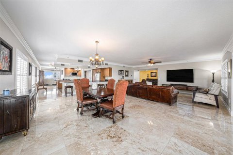 Condominio en venta en Treasure Island, Florida, 3 dormitorios, 352.75 m2 № 1733662 - foto 14