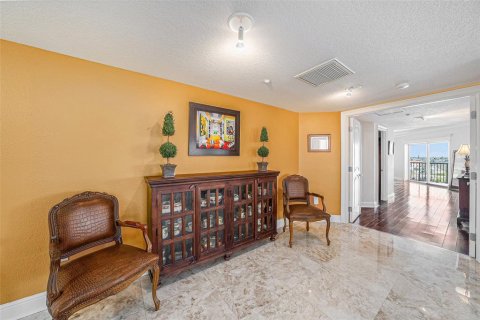 Condominio en venta en Treasure Island, Florida, 3 dormitorios, 352.75 m2 № 1733662 - foto 10
