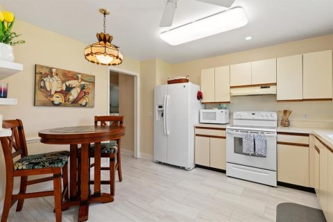 Купить виллу или дом в Энглвуд, Флорида 8 комнат, 134.99м2, № 2396788 - фото 5