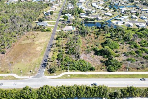 Terreno en venta en Englewood, Florida № 2103986 - foto 1