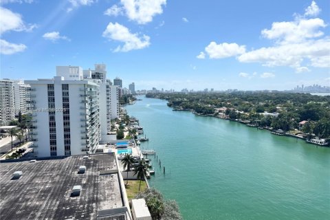 Купить кондоминиум в Майами-Бич, Флорида 1 спальня, 78.04м2, № 2037649 - фото 22