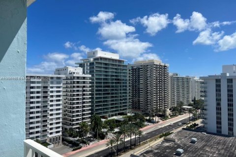 Купить кондоминиум в Майами-Бич, Флорида 1 спальня, 78.04м2, № 2037649 - фото 23