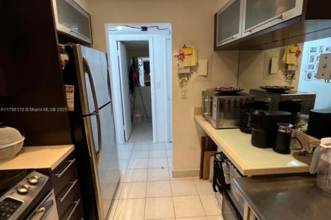 Купить кондоминиум в Майами-Бич, Флорида 1 спальня, 78.04м2, № 2037649 - фото 8