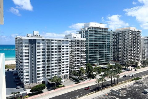 Купить кондоминиум в Майами-Бич, Флорида 1 спальня, 78.04м2, № 2037649 - фото 24