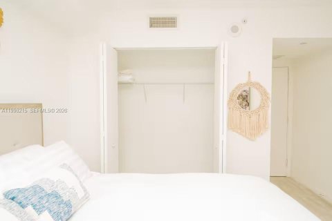 Appartement à louer à Miami, Floride: 3 chambres, 103.68 m2 № 2056786 - photo 24