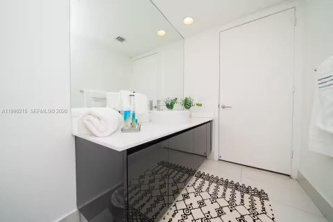Appartement à louer à Miami, Floride: 3 chambres, 103.68 m2 № 2056786 - photo 19