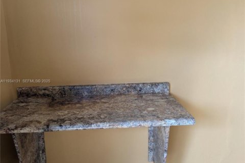 Copropriété à vendre à Deerfield Beach, Floride: 2 chambres, 91.32 m2 № 1992416 - photo 7