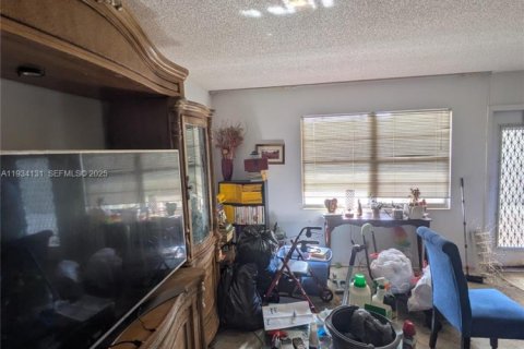 Copropriété à vendre à Deerfield Beach, Floride: 2 chambres, 91.32 m2 № 1992416 - photo 14