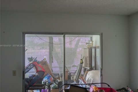 Copropriété à vendre à Deerfield Beach, Floride: 2 chambres, 91.32 m2 № 1992416 - photo 10