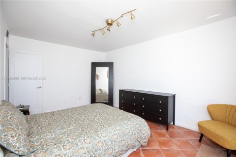 Condo in North Bay Village, Florida, 3 bedrooms  № 2061044 - photo 19