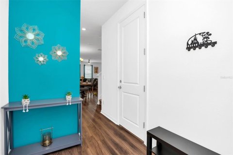 Adosado en venta en Davenport, Florida, 3 dormitorios, 201.97 m2 № 1686576 - foto 2