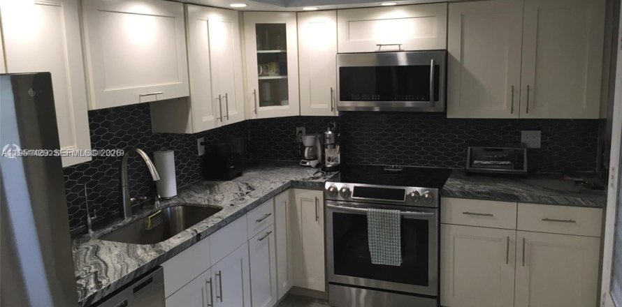 Condo à Miami, Floride, 2 chambres  № 2007651