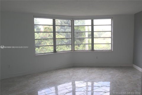 Copropriété à louer à Miami, Floride: 2 chambres, 166.2 m2 № 2007651 - photo 7