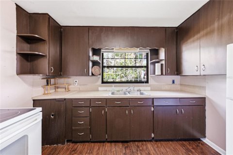 Villa ou maison à vendre à Zephyrhills, Floride: 4 chambres, 149.76 m2 № 2291025 - photo 16
