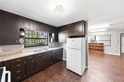 Villa ou maison à vendre à Zephyrhills, Floride: 4 chambres, 149.76 m2 № 2291025 - photo 18
