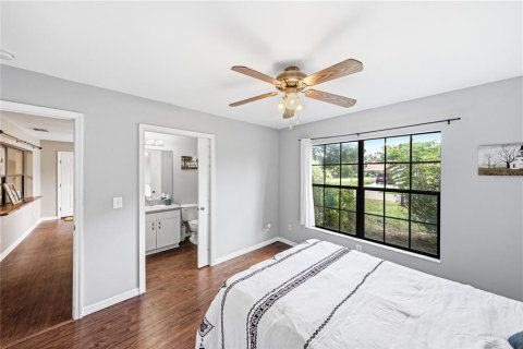 Villa ou maison à vendre à Zephyrhills, Floride: 4 chambres, 149.76 m2 № 2291025 - photo 22