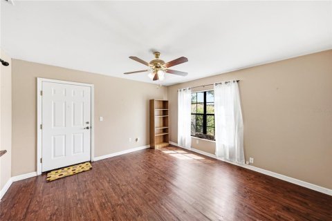 Villa ou maison à vendre à Zephyrhills, Floride: 4 chambres, 149.76 m2 № 2291025 - photo 10