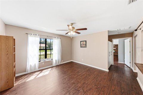Villa ou maison à vendre à Zephyrhills, Floride: 4 chambres, 149.76 m2 № 2291025 - photo 11