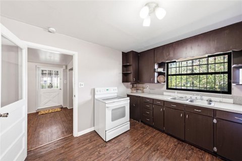 Villa ou maison à vendre à Zephyrhills, Floride: 4 chambres, 149.76 m2 № 2291025 - photo 17