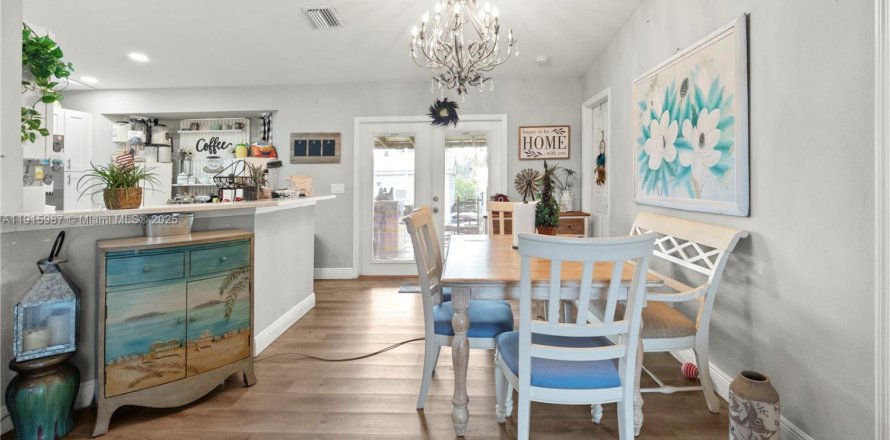 Casa en Naples, Florida 5 dormitorios № 1970641