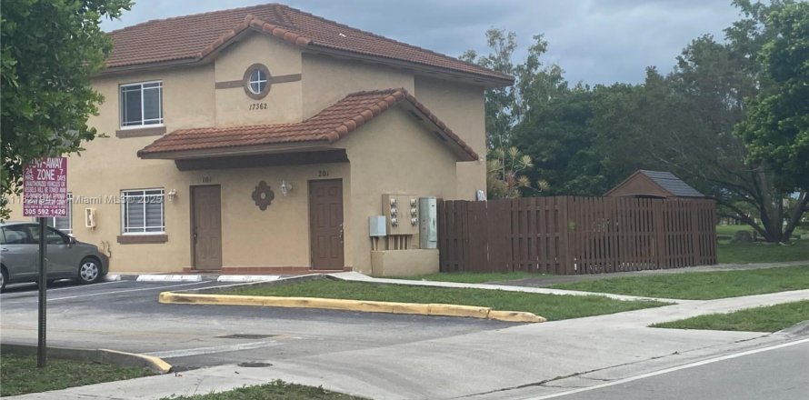 Condo à Hialeah, Floride, 3 chambres № 1783655