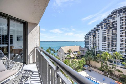 Condo in Miami, Florida, 2 bedrooms  № 2081630 - photo 17