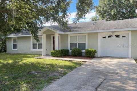 House in Deltona, Florida 3 bedrooms, 112.88 sq.m. № 1904151 - photo 1