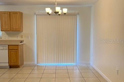House in Deltona, Florida 3 bedrooms, 112.88 sq.m. № 1904151 - photo 5