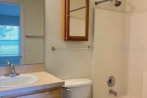 House in Deltona, Florida 3 bedrooms, 112.88 sq.m. № 1904151 - photo 14