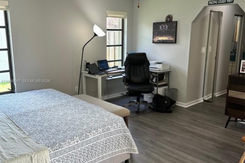 House in Plantation, Florida 4 bedrooms, 219.53 sq.m. № 2043263 - photo 15