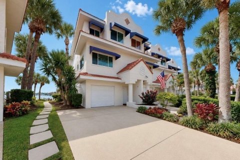 Adosado en venta en Saint Pete Beach, Florida, 4 dormitorios, 211.35 m2 № 2223423 - foto 2