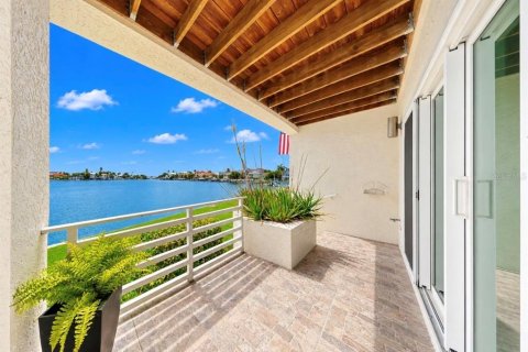 Adosado en venta en Saint Pete Beach, Florida, 4 dormitorios, 211.35 m2 № 2223423 - foto 19