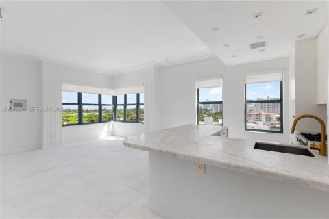 Condo à Miami Beach, Floride, 1 chambre  № 2288201