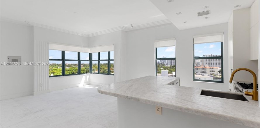 Condo à Miami Beach, Floride, 1 chambre  № 2288201