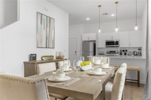 Adosado en alquiler en Davenport, Florida, 5 dormitorios, 190.26 m2 № 1843355 - foto 16