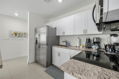 Снять в аренду виллу или дом в Майами, Флорида 4 спальни, 164.44м2, № 2052009 - фото 21