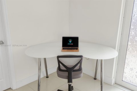 Снять в аренду виллу или дом в Майами, Флорида 4 спальни, 164.44м2, № 2052009 - фото 26