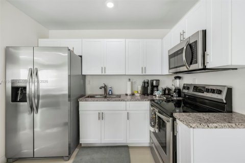 Снять в аренду виллу или дом в Майами, Флорида 4 спальни, 164.44м2, № 2052009 - фото 19