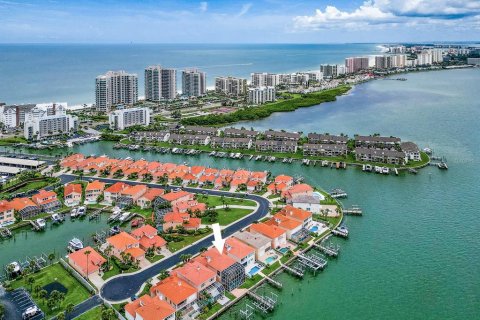 Casa en alquiler en Clearwater, Florida, 4 dormitorios, 260.31 m2 № 1846676 - foto 1