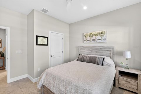 Casa en venta en Daytona Beach, Florida, 4 dormitorios, 220.83 m2 № 2167543 - foto 17
