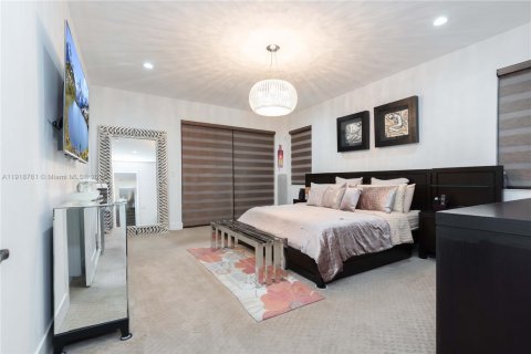 Снять в аренду виллу или дом в Хайалиа, Флорида 3 спальни, 212.84м2, № 1972106 - фото 17