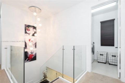 Снять в аренду виллу или дом в Хайалиа, Флорида 3 спальни, 212.84м2, № 1972106 - фото 11