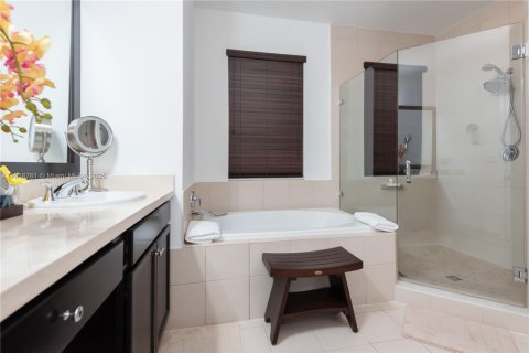 Снять в аренду виллу или дом в Хайалиа, Флорида 3 спальни, 212.84м2, № 1972106 - фото 14