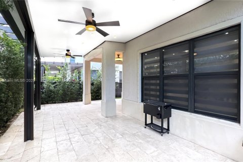 Снять в аренду виллу или дом в Хайалиа, Флорида 3 спальни, 212.84м2, № 1972106 - фото 23