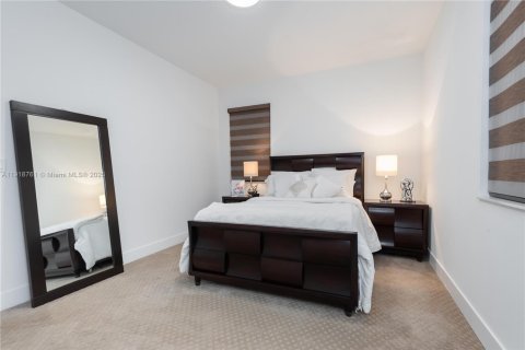 Снять в аренду виллу или дом в Хайалиа, Флорида 3 спальни, 212.84м2, № 1972106 - фото 28