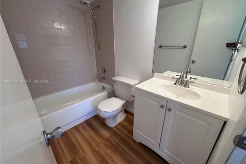 Condominio en alquiler en Cutler Bay, Florida, 2 dormitorios, 91.04 m2 № 2074870 - foto 11