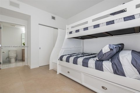 Copropriété à vendre à North Miami Beach, Floride: 2 chambres, 104.89 m2 № 1977770 - photo 14