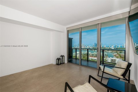 Copropriété à vendre à North Miami Beach, Floride: 2 chambres, 104.89 m2 № 1977770 - photo 19